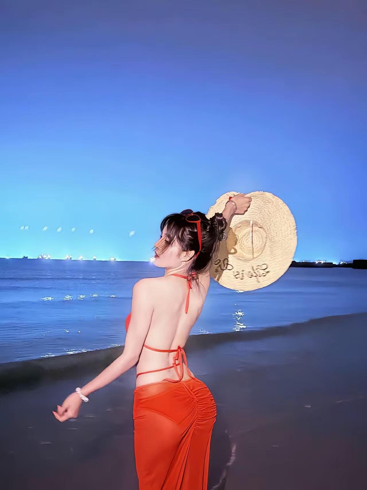 海边日落，轻纱飘逸，悠然自得[灵光一闪]