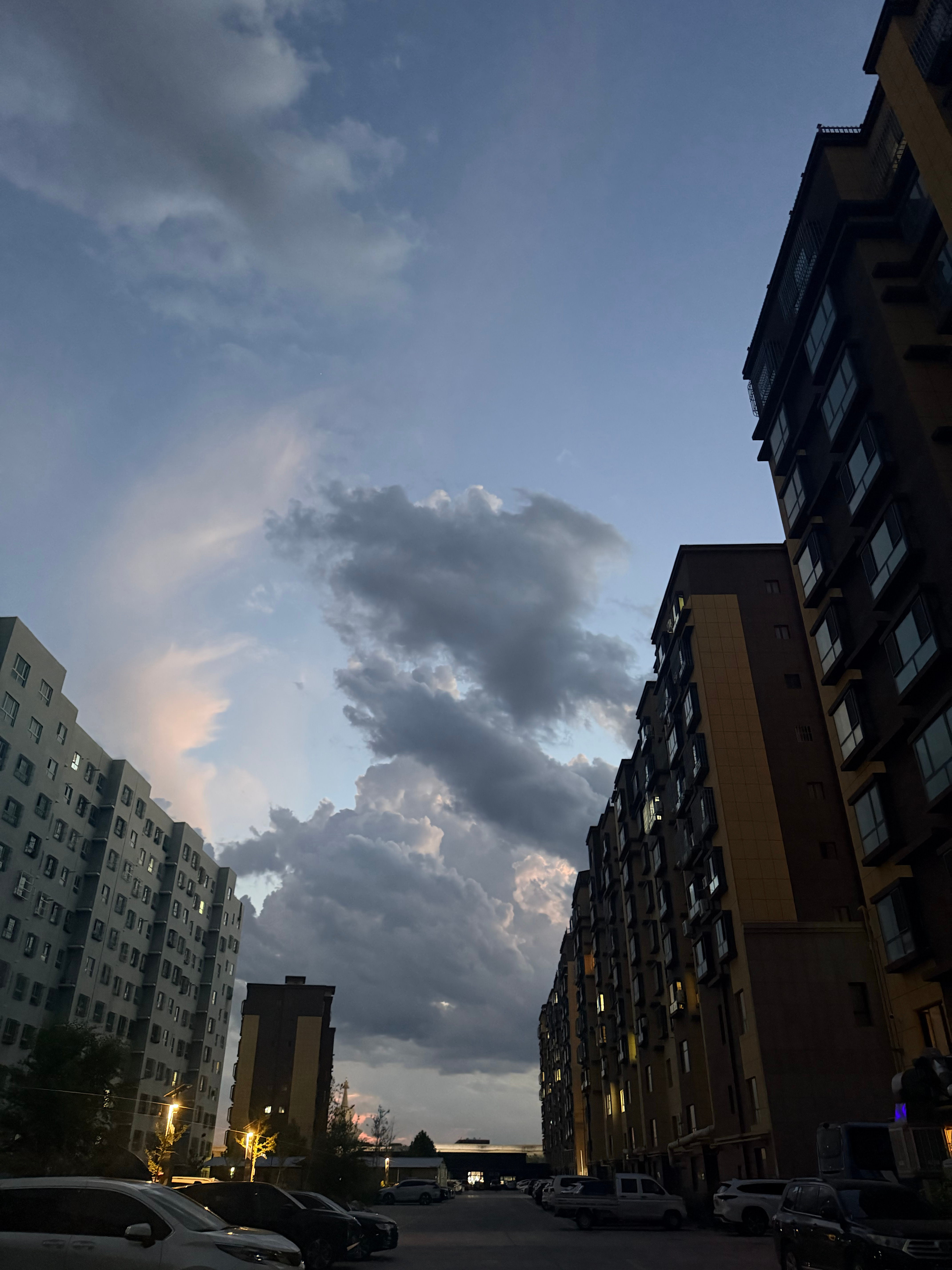 此时此刻，新疆的天空～ 