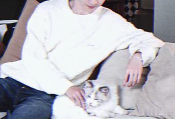 马嘉祺说有时候会让小猫来听歌马嘉祺唱了红豆每一个转音都好好听，唱功真的没话说 