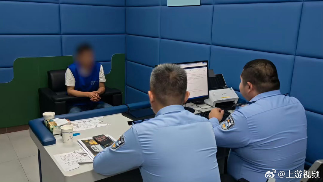 【#黑车司机发短视频揽客还报打车费#】#警方回应黑车司机揽客还报打车费#5月27