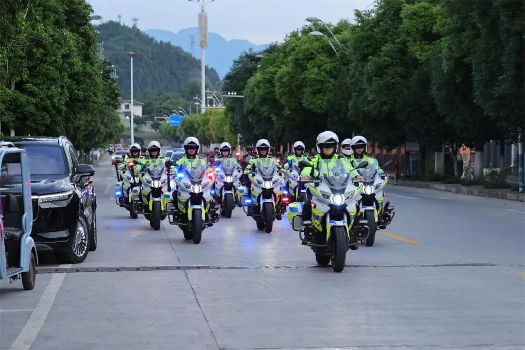 【贵州2026年42.2万人参加高考】6月7日，2026年高考开考。今年，我省高