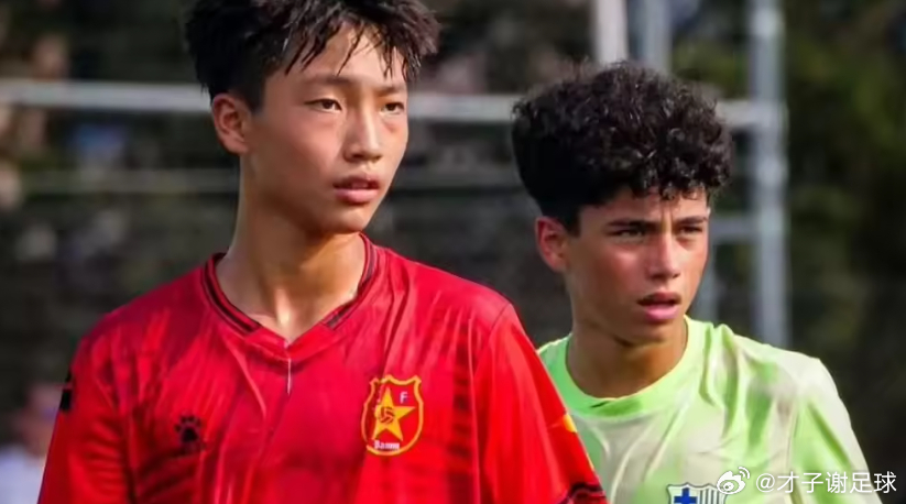 据《每日体育报》报道，达姆U14梯队的中国边锋李昊炎将在2026-27赛季加入巴