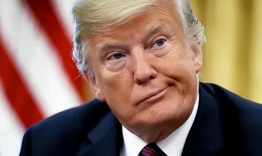 谁懂啊！美国还在拿制裁当“尚方宝剑”到处晃，咱们直接甩出“阻断令”打了他个措手不