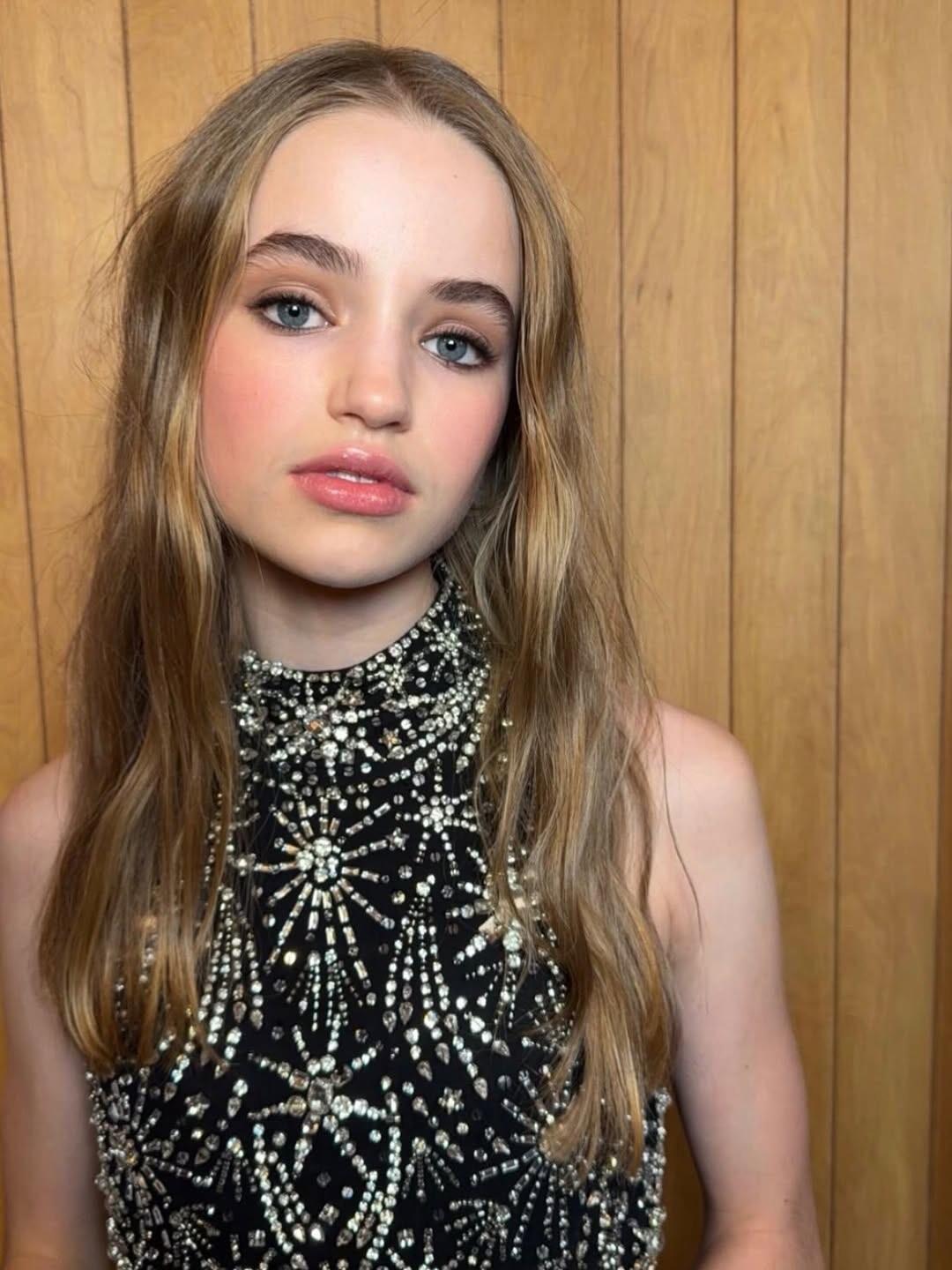 《怪奇物语》Holly录制肥伦秀，妹妹好美！！！怪奇物语跨年电影愿