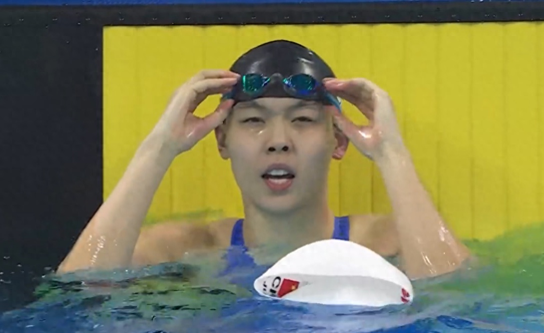 52秒68破全国纪录! 杨浚瑄获女子100米自由泳冠军