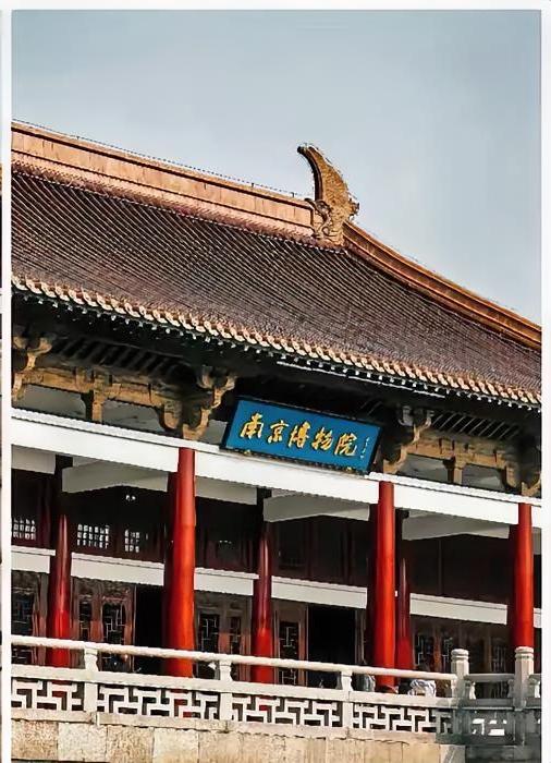 现在全网最神秘的
应该就是借走字画不还的老干部了吧
还让当时的院长蒙受不白之冤最