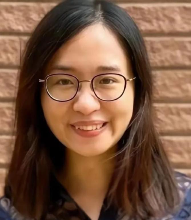 乱港分子何依琼，决定从香港移居至英国。然而，仅在抵达英国之后仅过了半年，她便选择