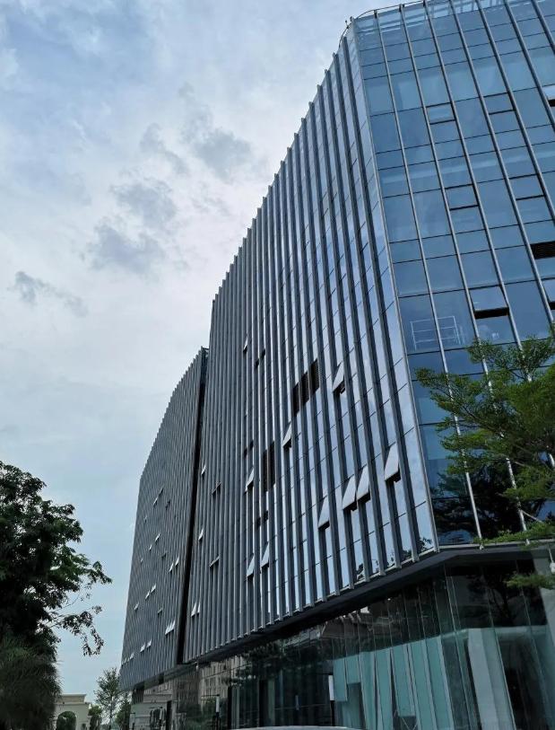 [微风]一次抢来150亿美元，美国赚钱真的有一套，这也看到我国决策多么英明。
