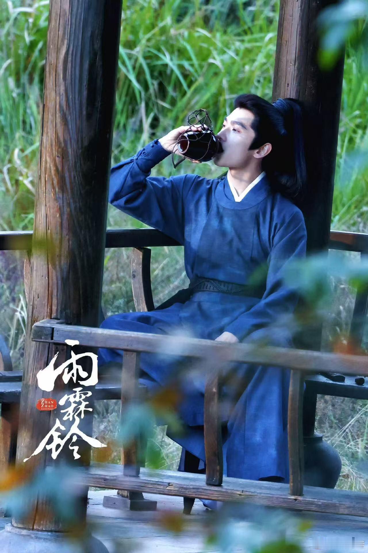 杨洋对话用文字造梦的赵康 这场对话把江湖气和烟火气融合得恰到好处！杨洋的沉稳提问