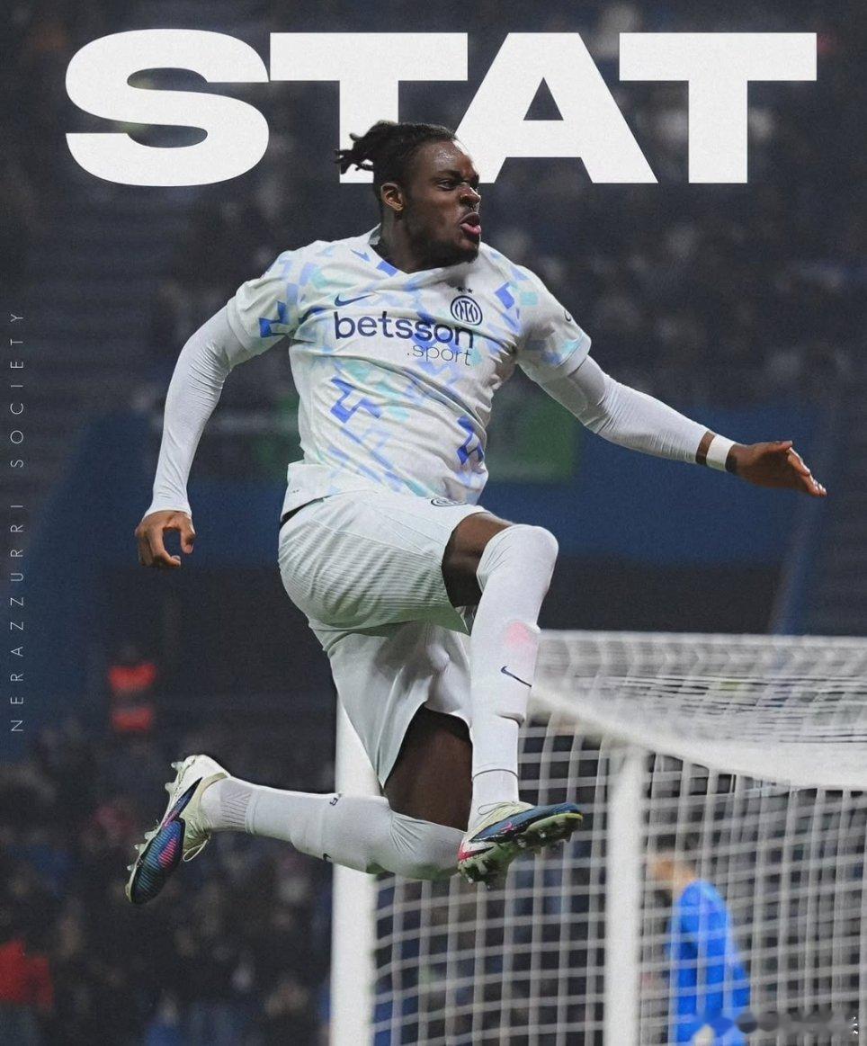 分享一个数据，比塞克加盟国际米兰以来是意甲同期进球最多的后卫。国际米兰意甲巴黎圣