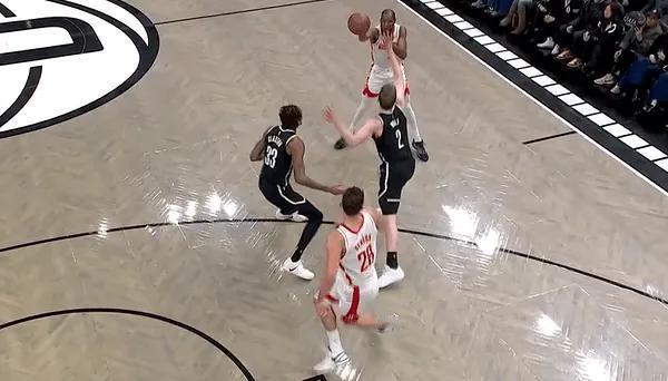 杜兰特：什么鬼？说的，我好像不会助攻一样。
火箭打篮网，战旧主，，杜兰特单节首节