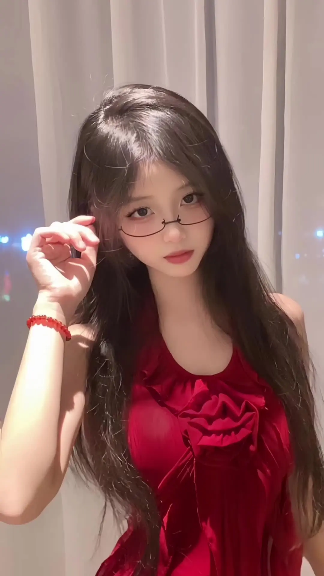 比起你深夜买醉 我更想你在我怀里睡