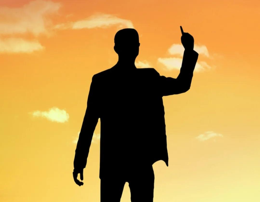 好扎心！这是“金口玉言”吗？这应该是不是金句的金句！

与现实对照，在你的人生之