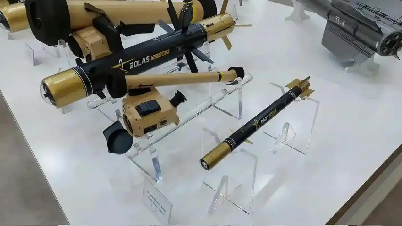 美军最恐惧的噩梦来了！中国“袖箭”导弹惊全球，3万元一发，重量不足4公斤，仅有黄