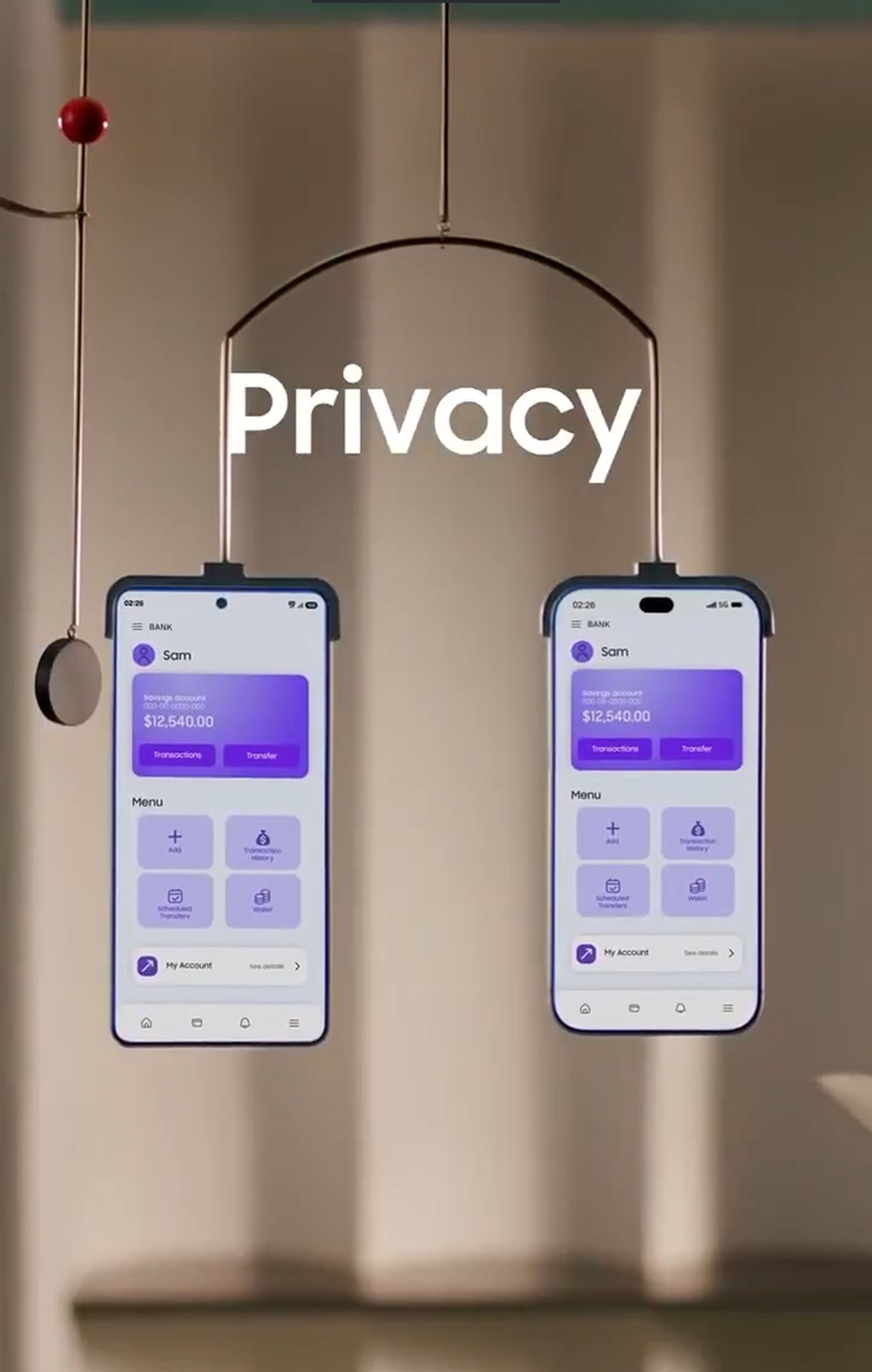 Apple三星广告里的iPhone是小挖孔屏，多半是定了，毕竟三星给苹果提供屏幕
