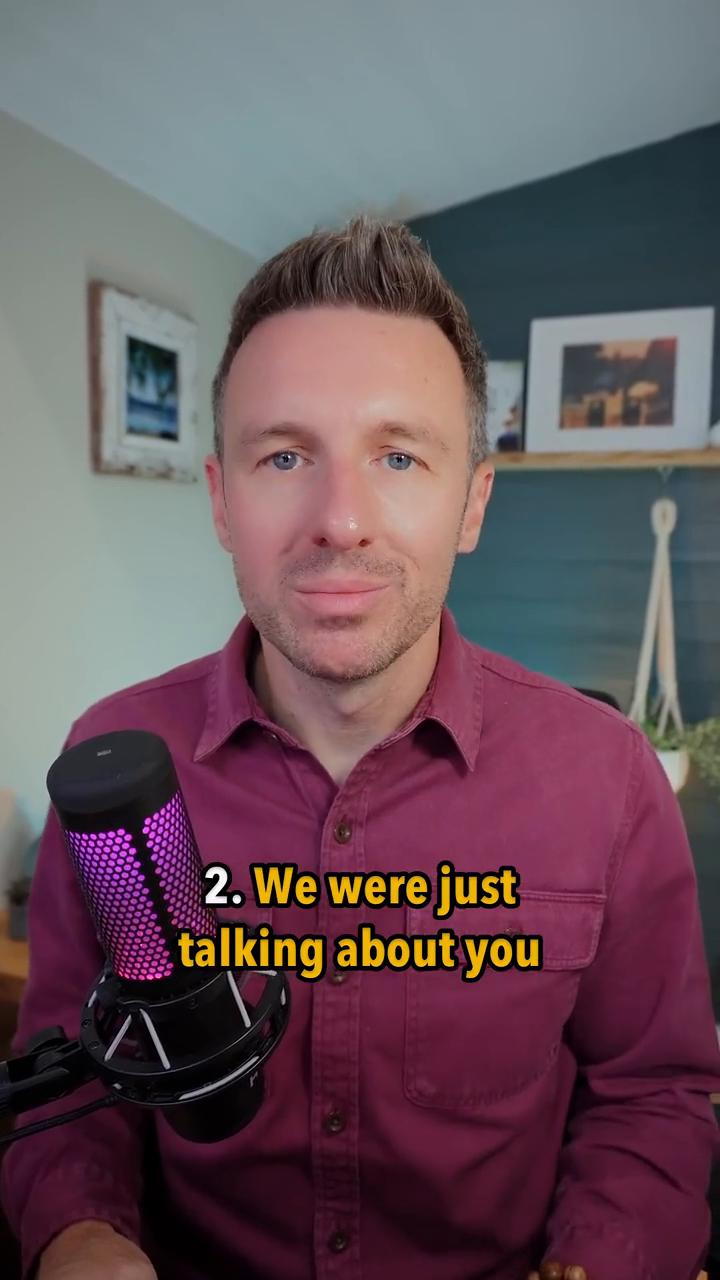 说曹操，曹操就到用英语怎么说？
最直接的翻译：Speak of the devi