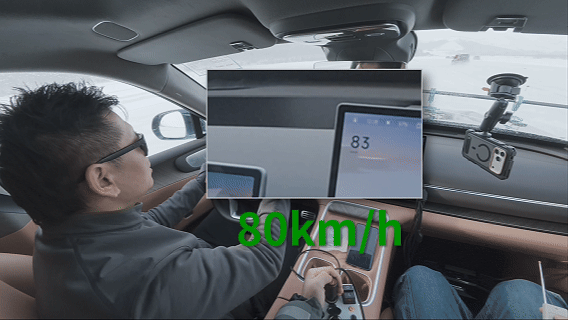 零跑 D19 在-30℃ 的冰雪低附着路面上，直接进行双轮同时爆胎实测，不同于其