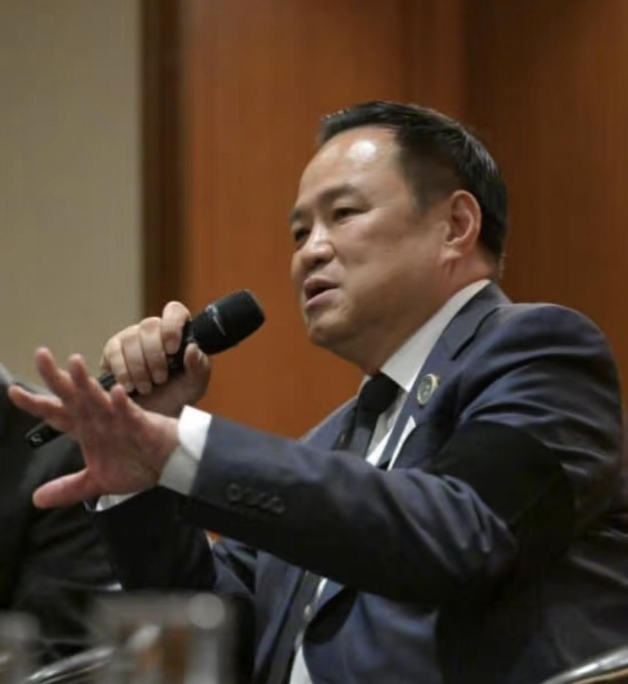 泰国总理阿努廷突然宣布！
将暂停执行与柬埔寨达成的一系列协议，其中包括暂停释放被