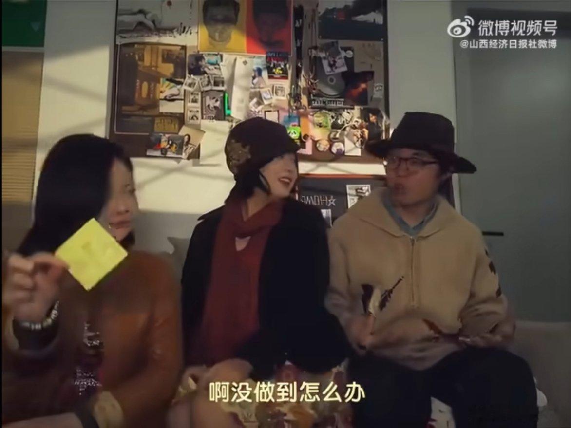 过年回家的路是一片坦途40小时春运火车的旅途里，满是方便面的味道，却也藏着最真挚