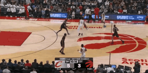 哈登继续给猛龙的小年轻上课了！重要的事情说三遍，防哈登不要伸手啊！猛龙这些球员真