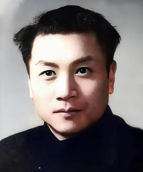 绝境中的革命抉择：地下党员任远的生死坚守
 
1944年，一地下党入狱后被汉奸认