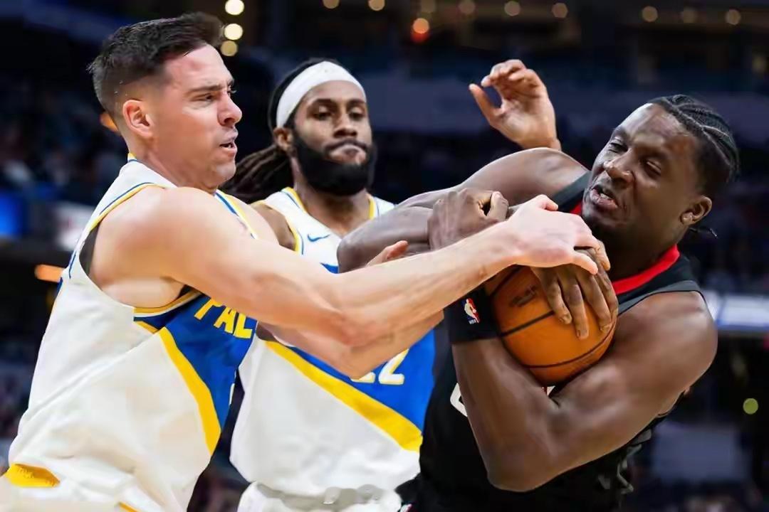 2月3日NBA常规赛，火箭118-114险胜步行者，杜兰特因脚踝扭伤缺阵。申京独