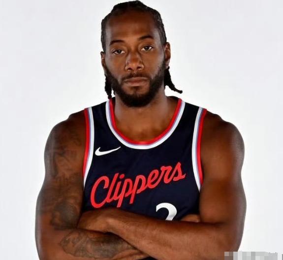 总裁亲选！伦纳德入选全明星阵容！

NBA官方宣布：总裁亚当-肖华选择洛杉矶快船