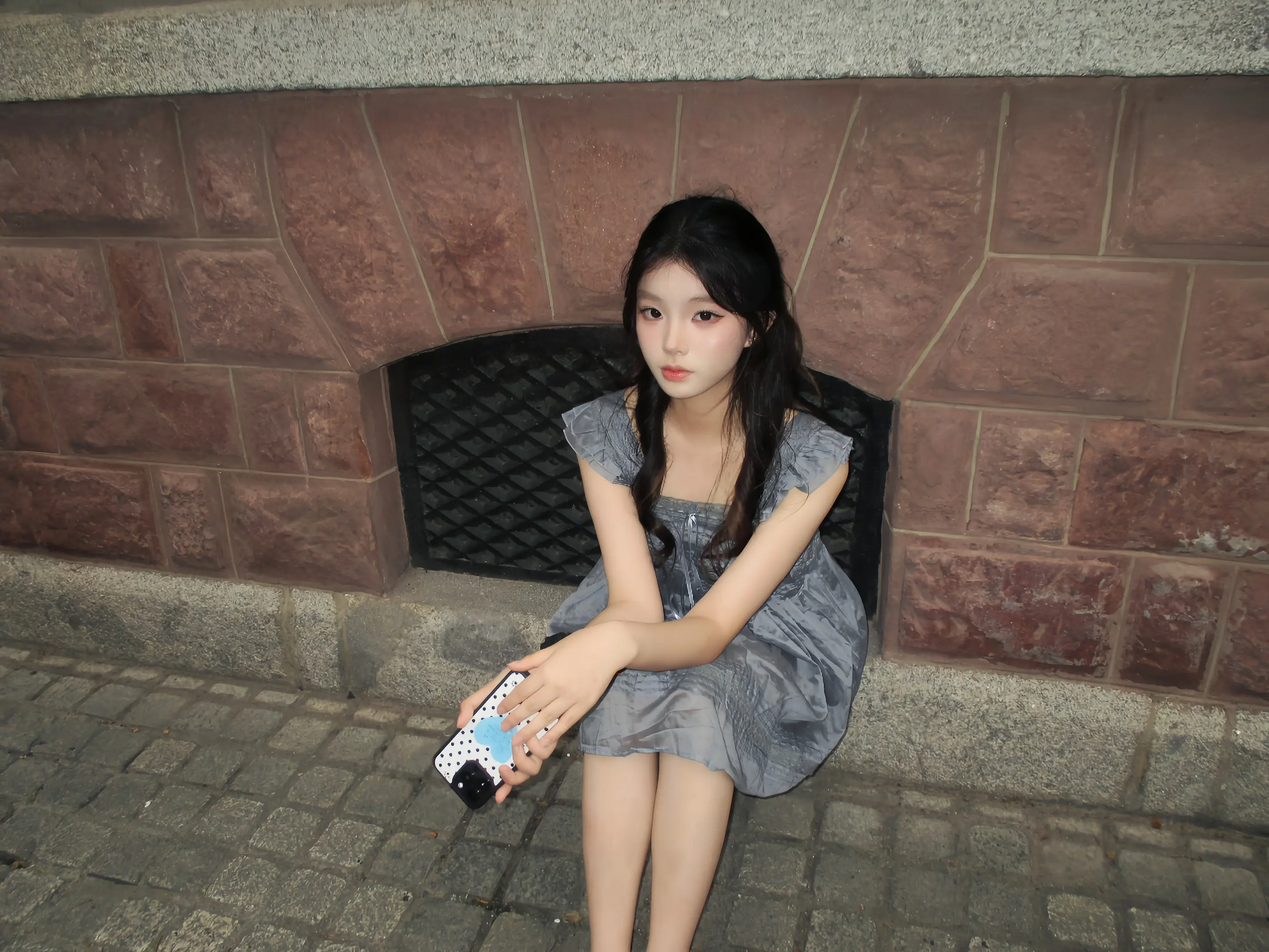 你的相册里又要有另一个女孩了吗