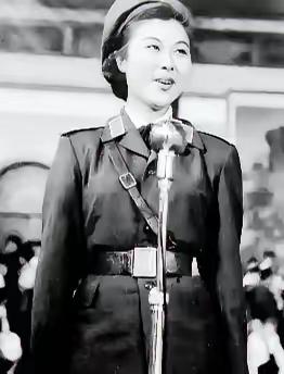 1959年9月，总政文工团报幕员周如雁接到一个紧急通知：立刻从北大荒返回北京，参