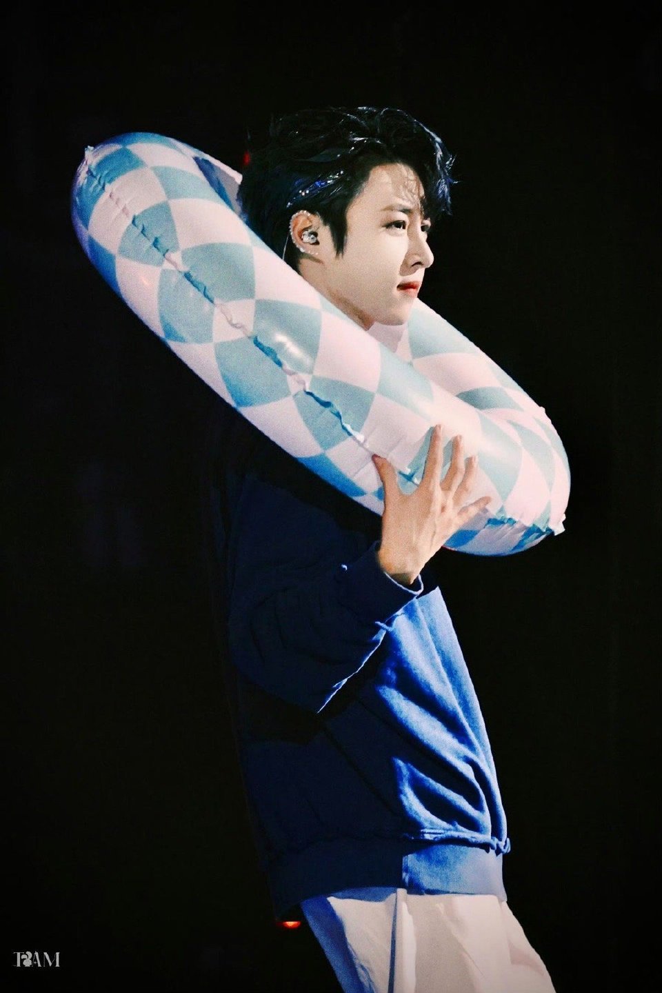 卓沅 💜 卓沅的沅气日常 海水有尽头，月亮有圆缺，人间有不足，但你在，就能弥补