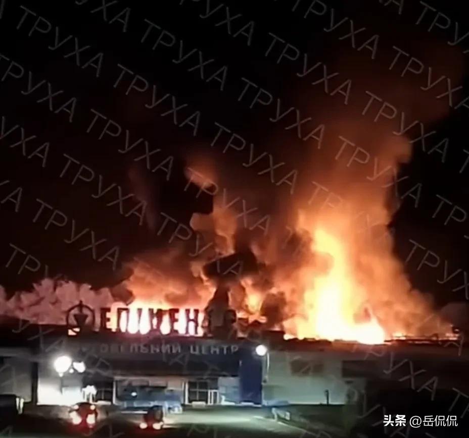 昨夜，俄军天竺葵自杀式无人机突袭扎波罗热市中心Epicenter大型购物中心，商