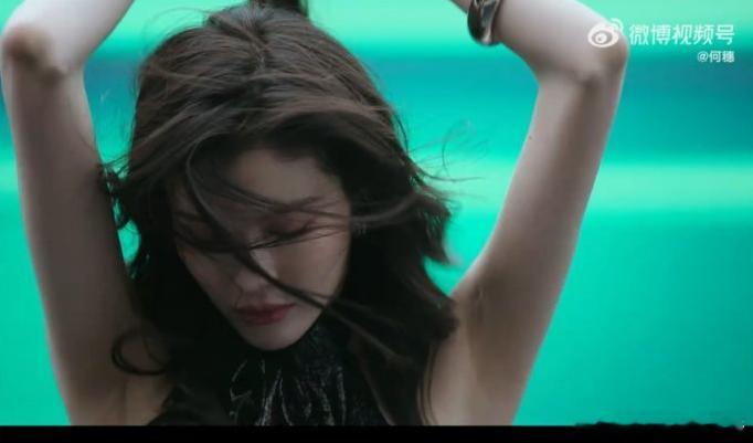 何穗复出新状态给到一个夯 👑 何穗×腾势Z9GT：复出即顶配，这才是“9系旗舰