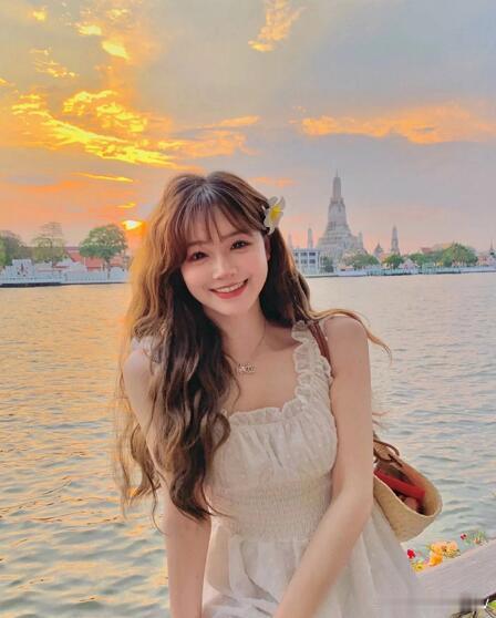 一个私生子有权继承遗产，直接至少干死三成结婚率，也是间接的鼓励小三致富的路子，但