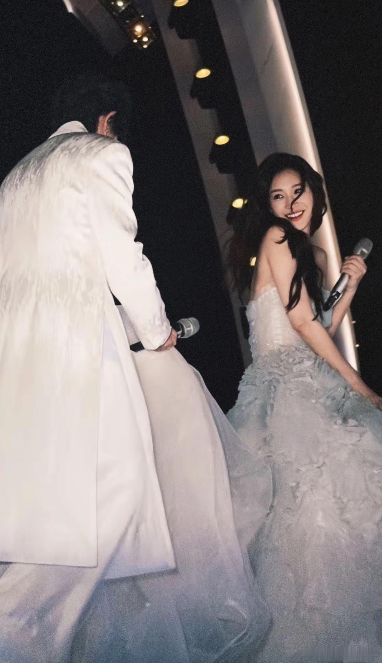 冉濛下台神图 婚纱摄影一生的追求王濛、李小冉从浪姐初见开始到总决赛，两个人真的好