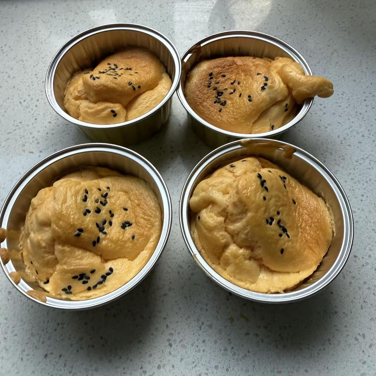 【早上5点半起来给宝宝做辅食】 蓬松鸡蛋糕 烘焙新手 鸡蛋糕自制戚风蛋糕
