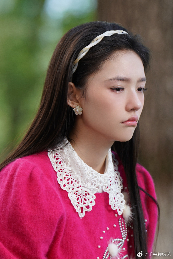 林允浪姐打call林允打call浪姐 接连为两位好友打call，林允太暖心了吧。