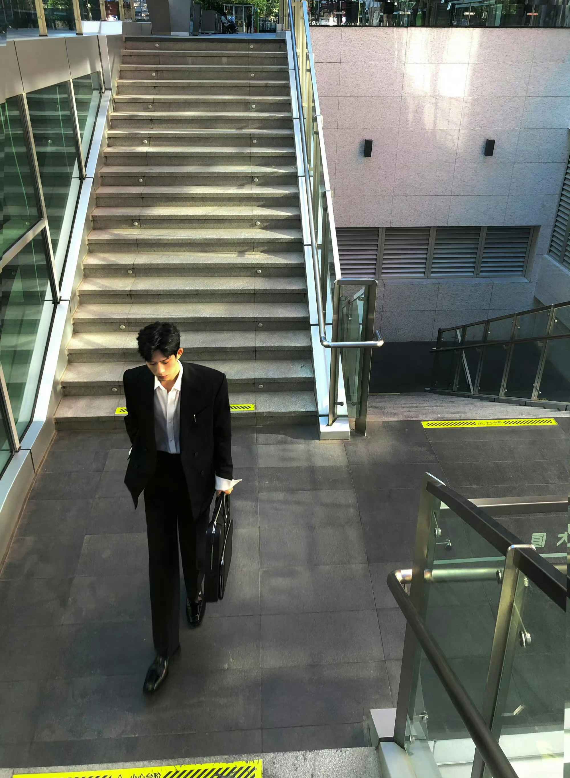 抱着井柏然这套图持续审美积累中 