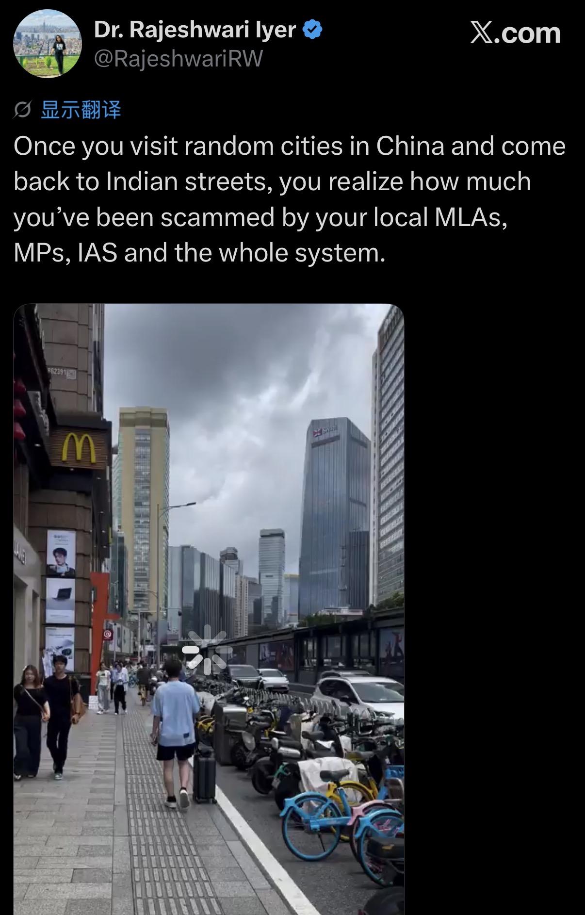 印度女博士随手拍了一段中国街头视频，竟让全球网友集体破防。她绝望写道：“看过中国