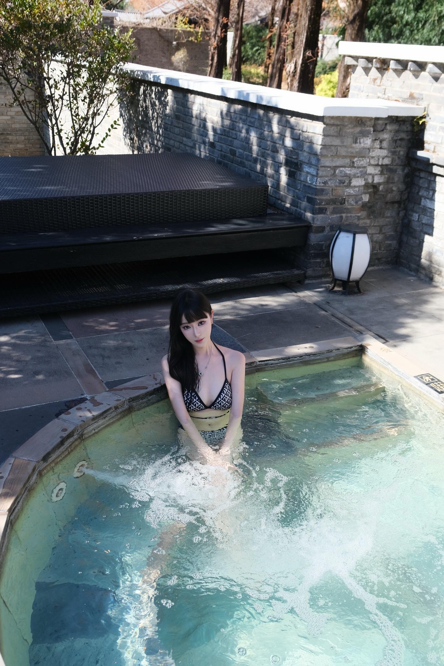 再也不想卖萌了，因为根本没人买