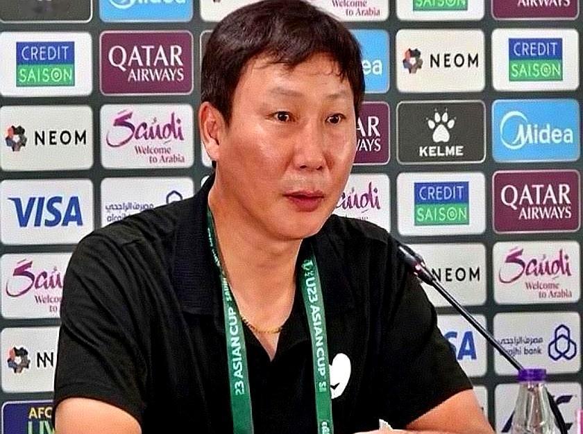 0失球杀进4强，今晚能守住越南8球火力吗？
 
李昊四场扑点成门神，后防像贴墙瓷