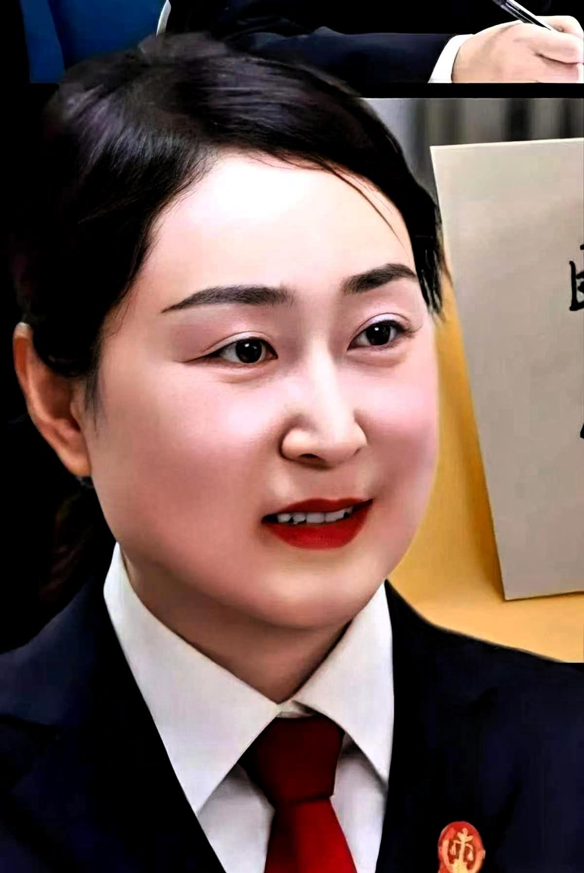 宝鸡icon有位女法官，龚培静。
前脚刚办完一批扫黑除恶的大案，卷宗摞起来比人都