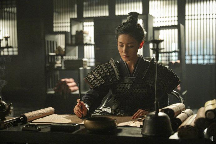 #张天爱女将军造型#张天爱主演新剧《阿麦从军》定档，张天爱饰演的阿麦女将军造型好