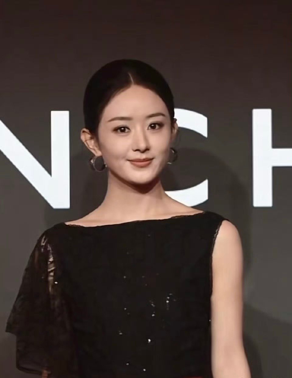 赵丽颖权威这一块赵丽颖纪梵希直播状态好久不见！权威这块狠狠拿捏 ​​​