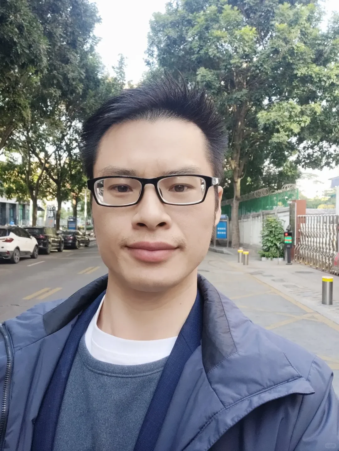 曾存钢律师为什么要频繁会见当事人？