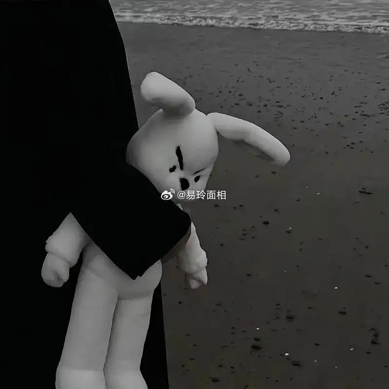 金牛座的照顾，是沉甸甸的物质保障与稳定承诺。他们不会给你画饼，而是实实在在地为你