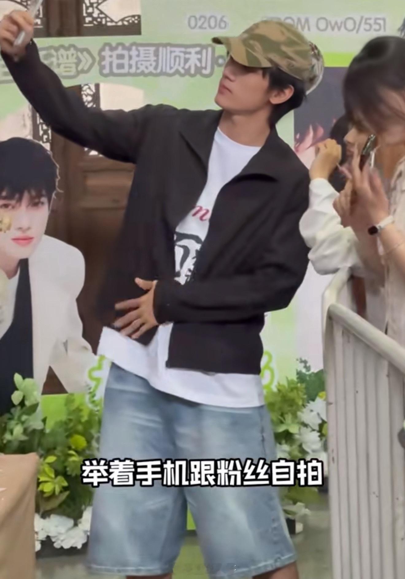 内娱真的好缺这样的少年气偶像和粉丝之间都是双向奔赴，内娱新人还是太会宠粉了