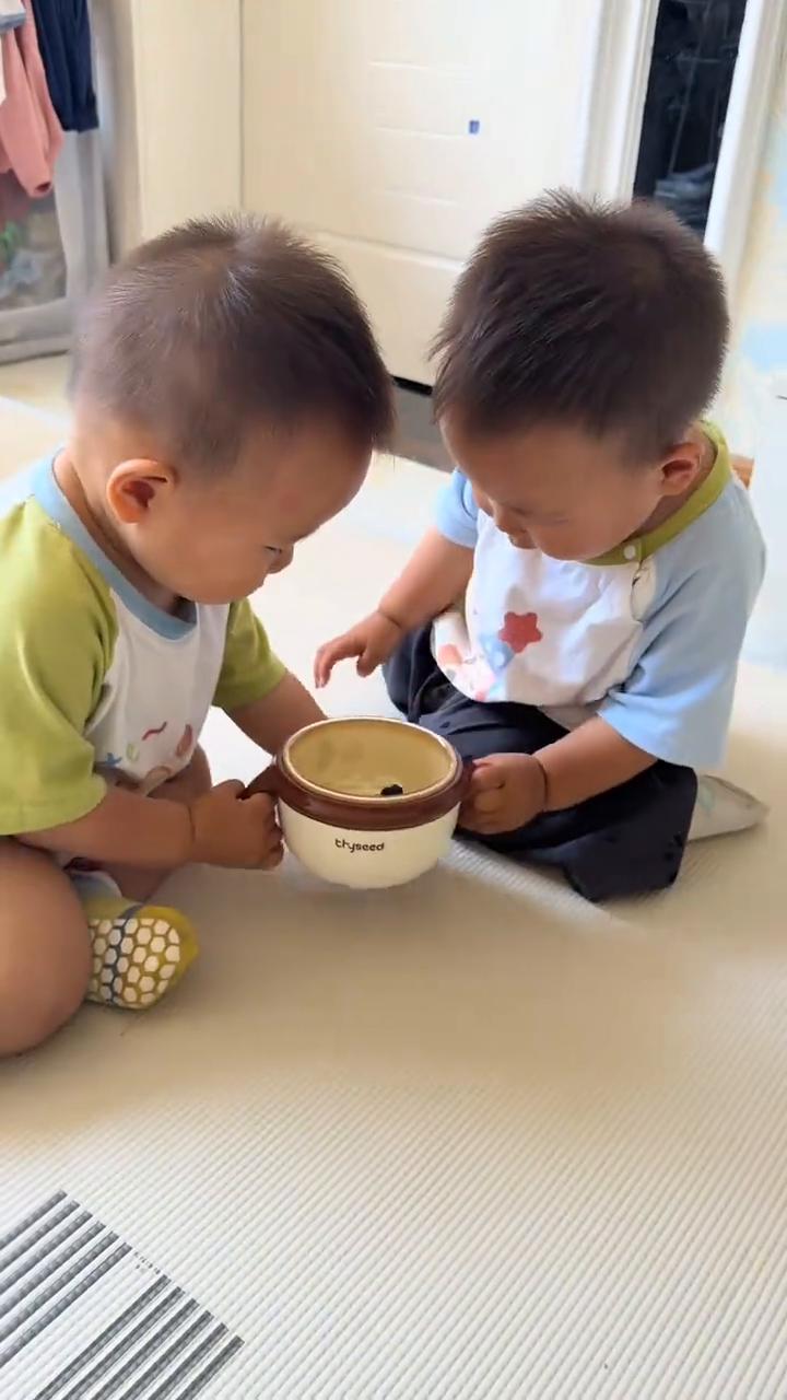 你别笑，一会。