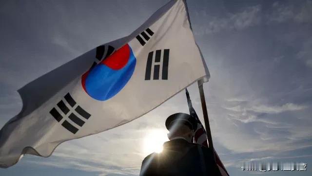 韩国统计机构盖洛普韩国公布的一项调查结果显示，超过60%的韩国公民支持国家拥有核