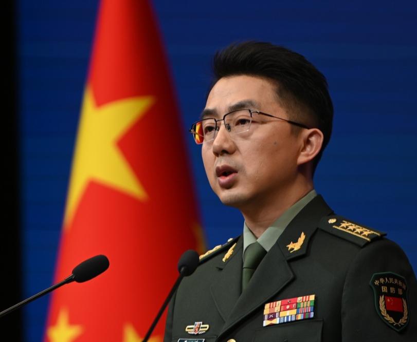 奉劝所有中国人，务必要做好心理准备。

央视军事频道最近反复在提醒。国防部新闻发