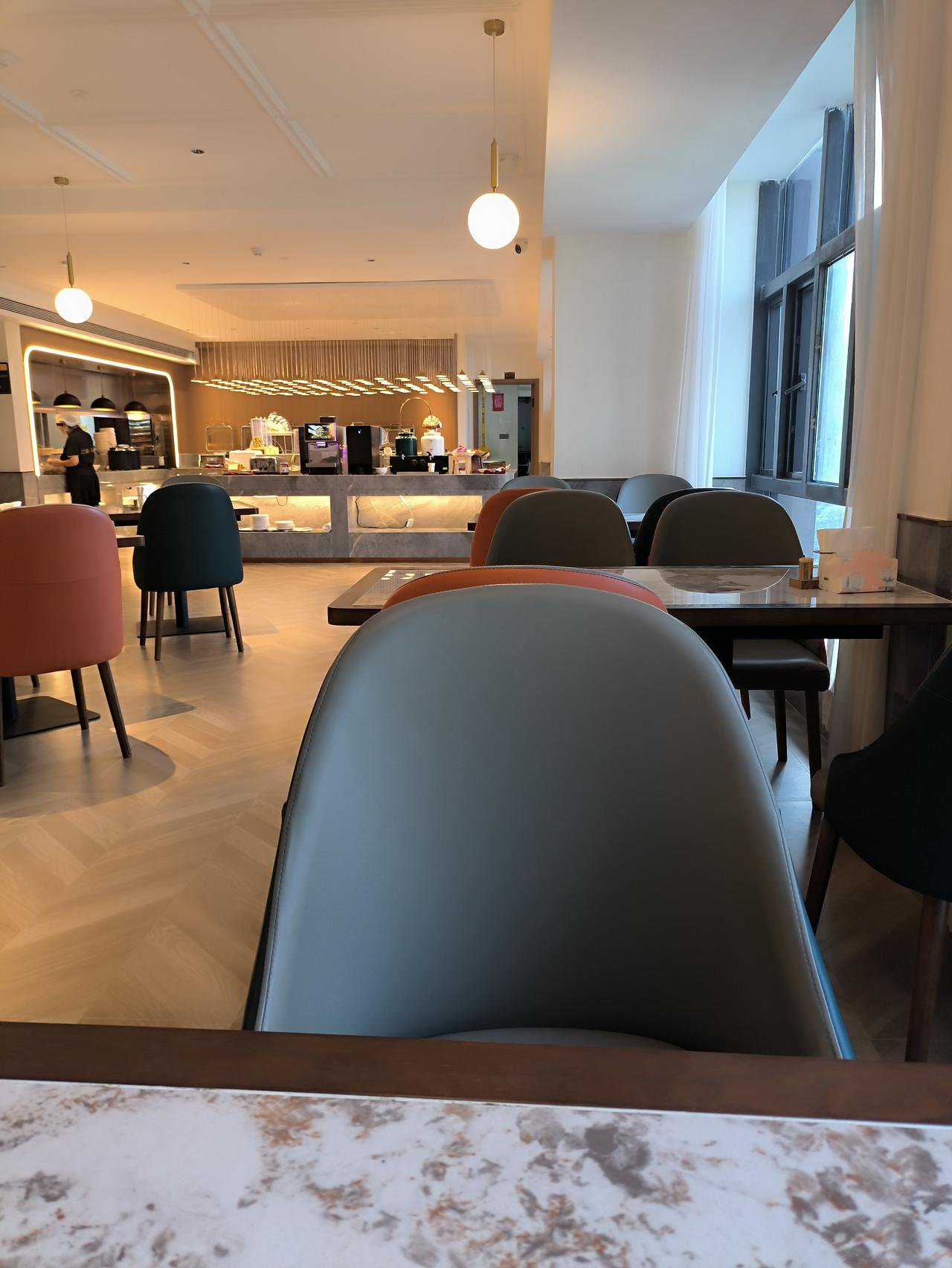 来福鼎参加一个学生的庆贺活动，他今年高考495分考进福建一流大学集美大学的诚毅学